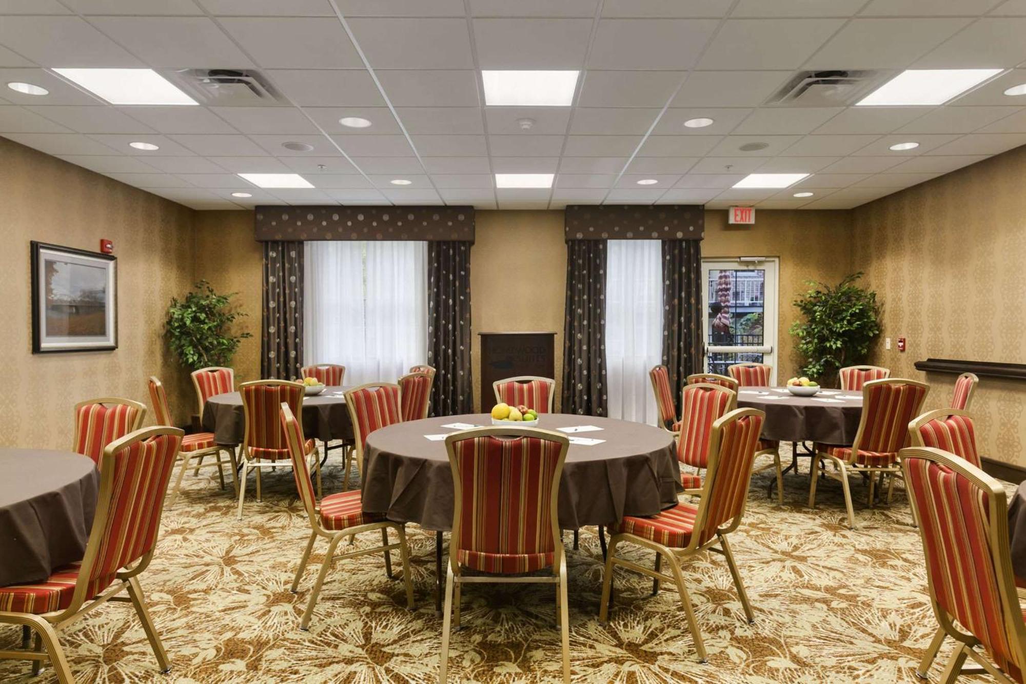 Homewood Suites By Hilton Binghamton/Vestal Екстериор снимка